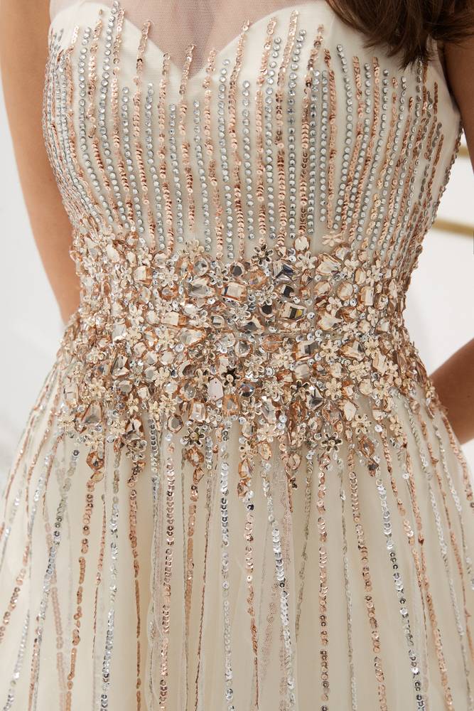 Modest Tulle A-Line Scoop Sleeveless Beaded Party Prom Dress